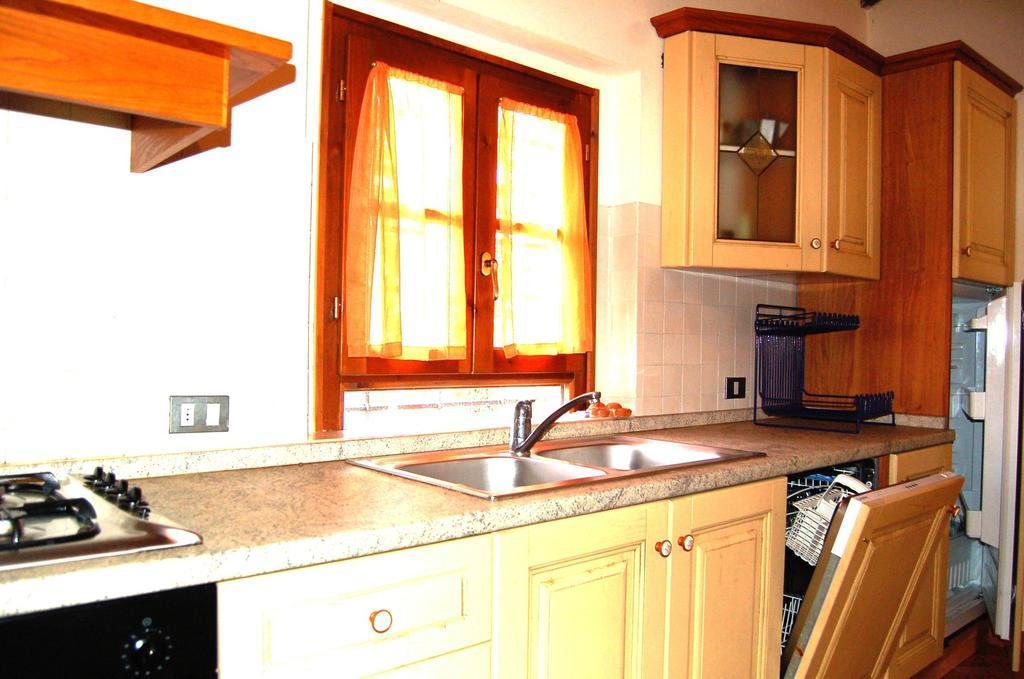 Borgo Nuovo San Martino Guest House Ambra Exterior photo